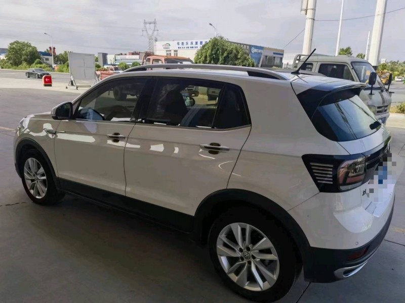 保定21年大众途铠5