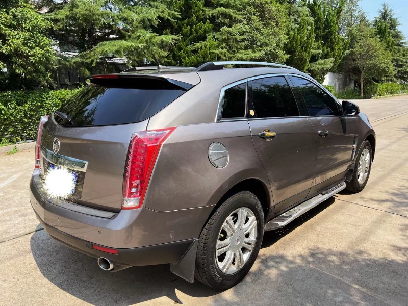 潍坊12年凯迪拉克SRX3