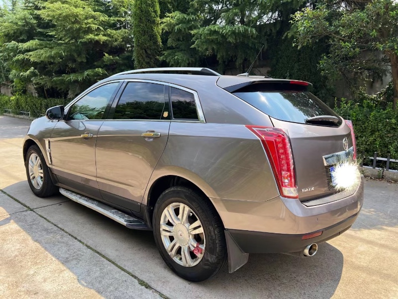 潍坊12年凯迪拉克SRX7