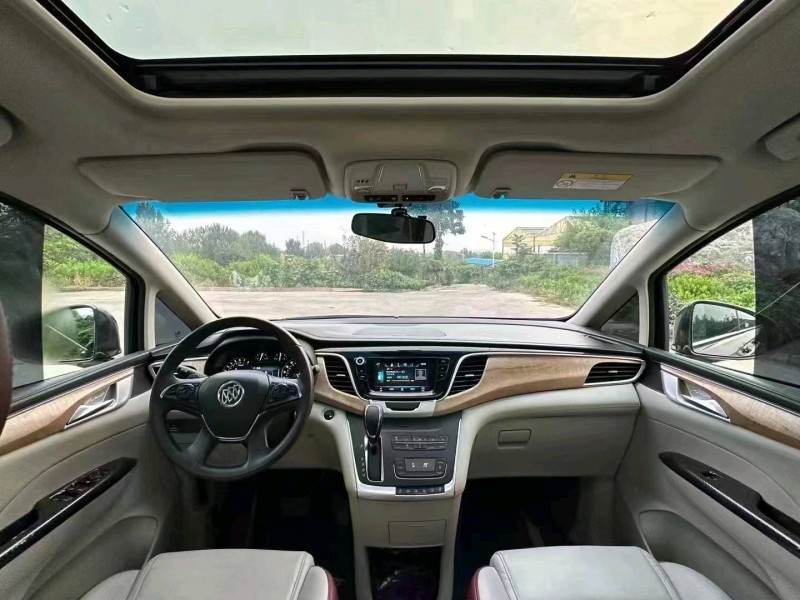 青岛18年别克GL88