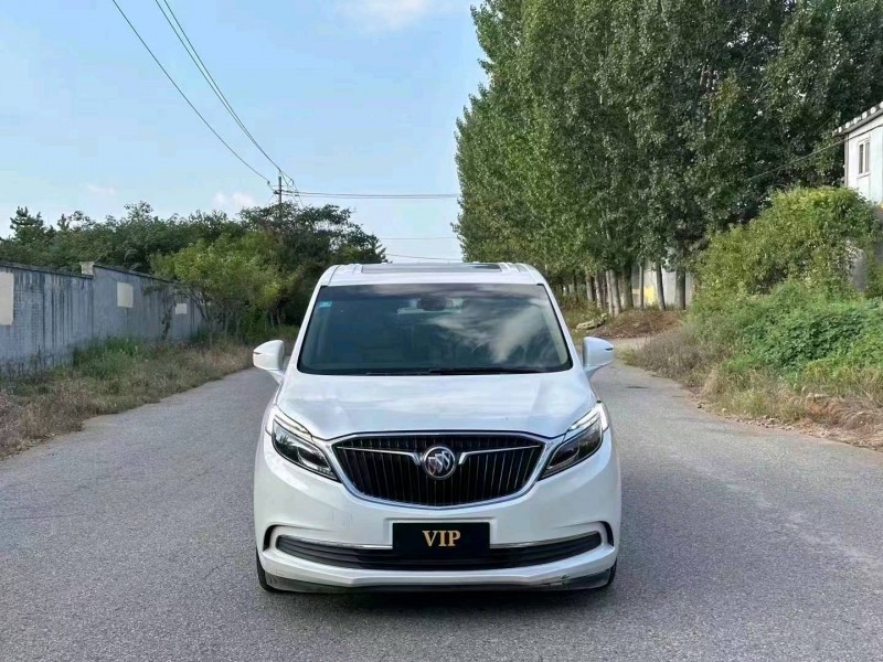 青岛18年别克GL81