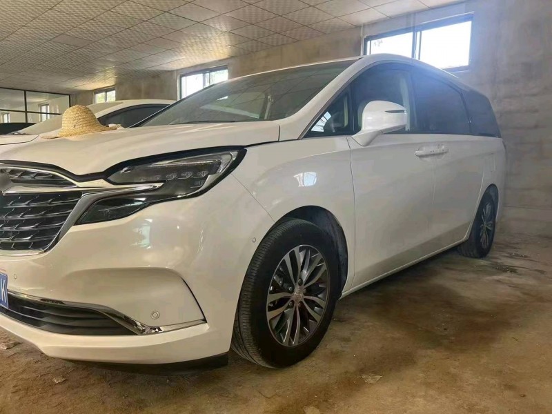 济南20年别克GL82