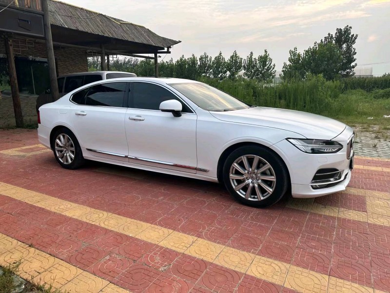 徐州20年沃尔沃S902
