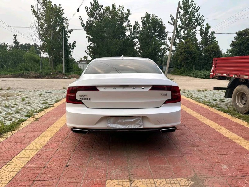 徐州20年沃尔沃S909