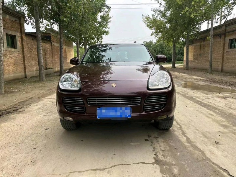 保定06年保时捷卡宴1