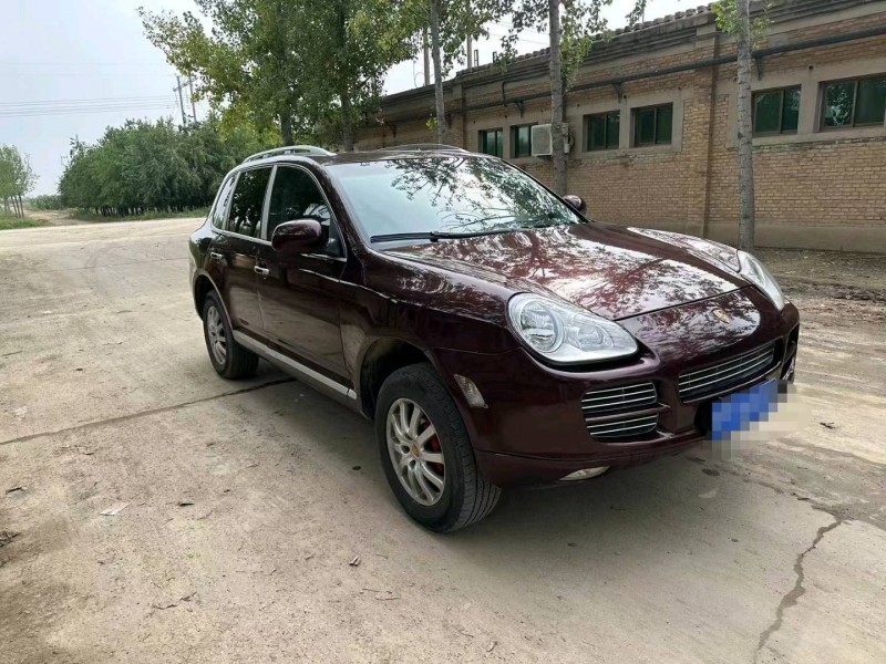 保定06年保时捷卡宴2