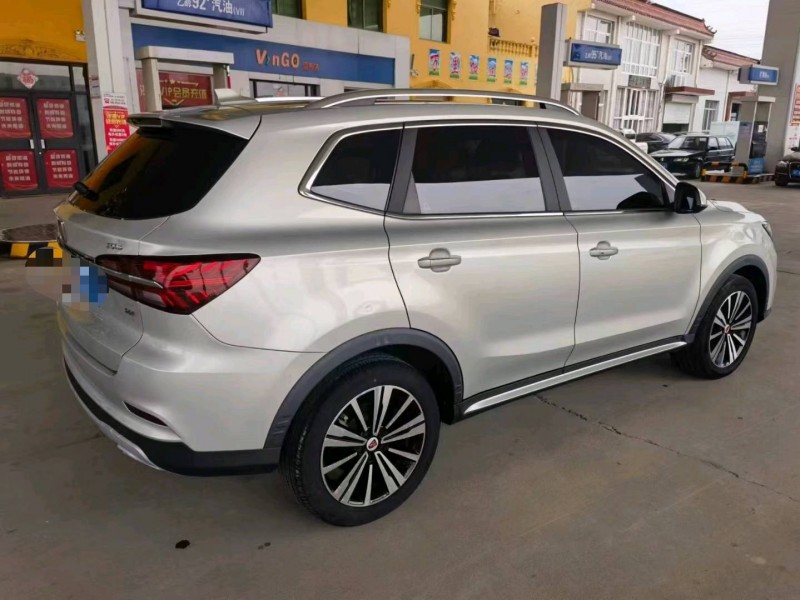 保定20年荣威RX54