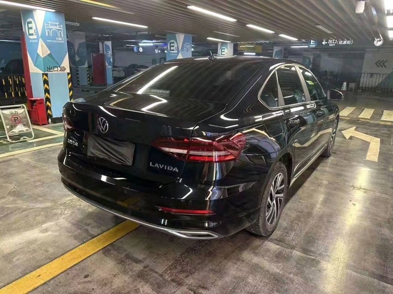 嘉兴22年大众朗逸5