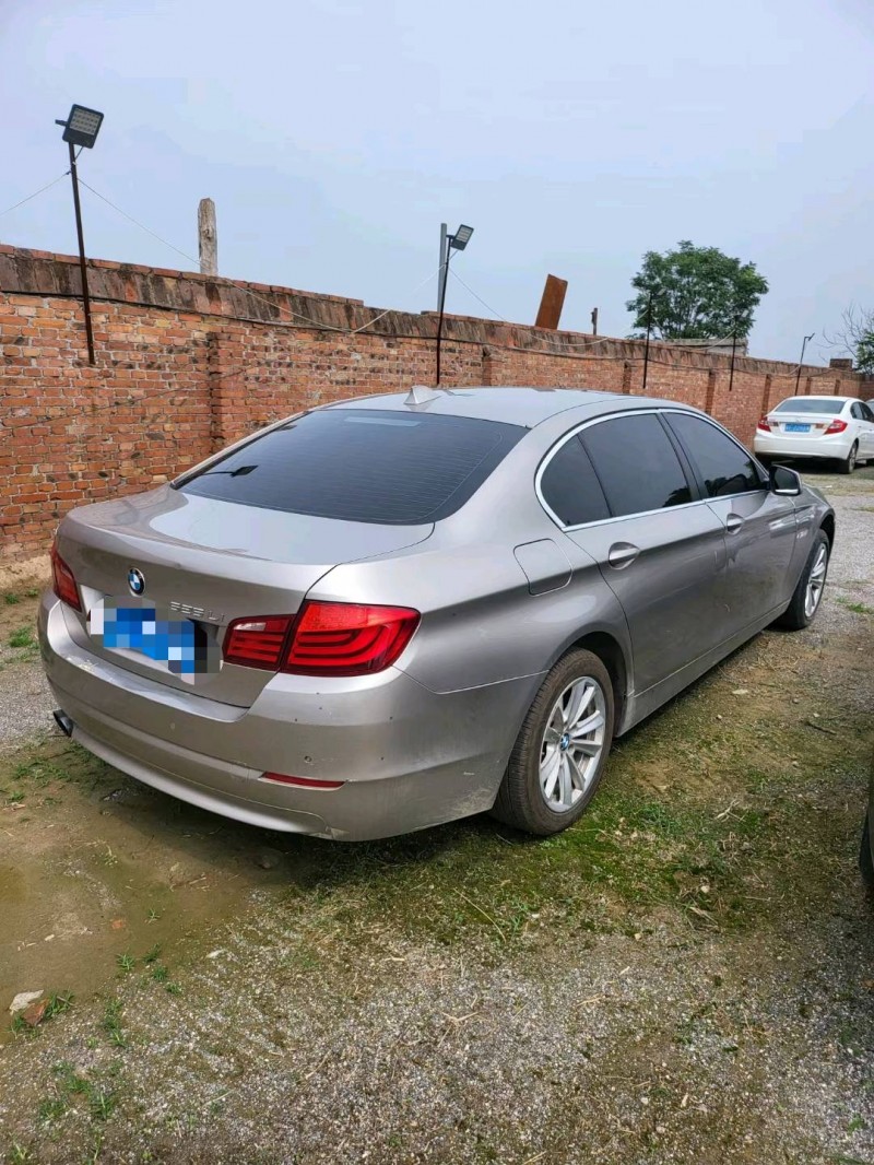 保定13年宝马5系5