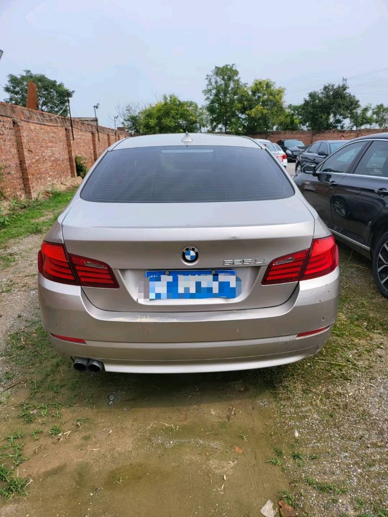 保定13年宝马5系9