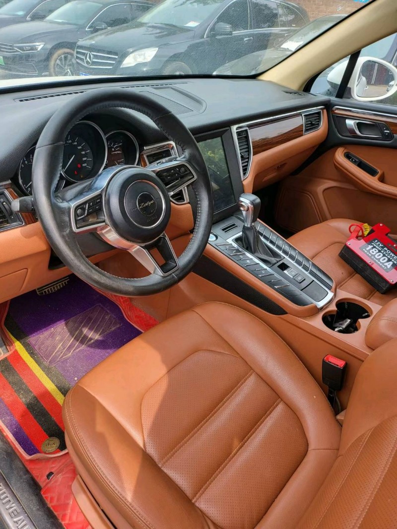 保定17年众泰SR96