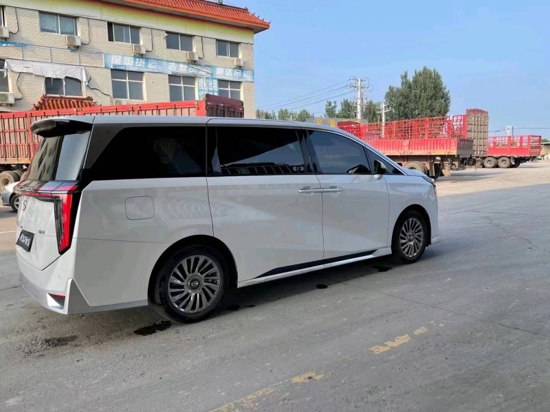 保定23年传祺M87