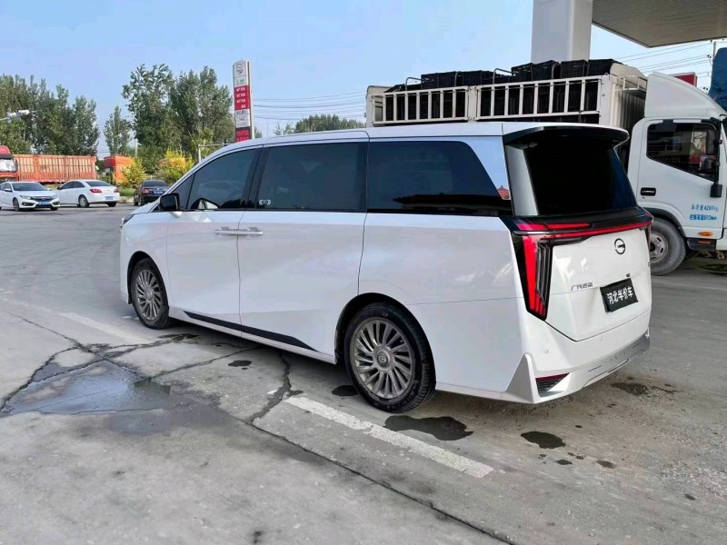 保定23年传祺M88