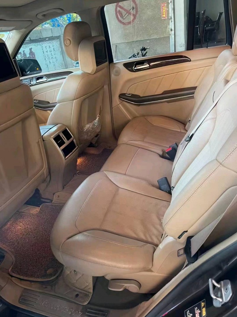 邯郸13年奔驰GL6