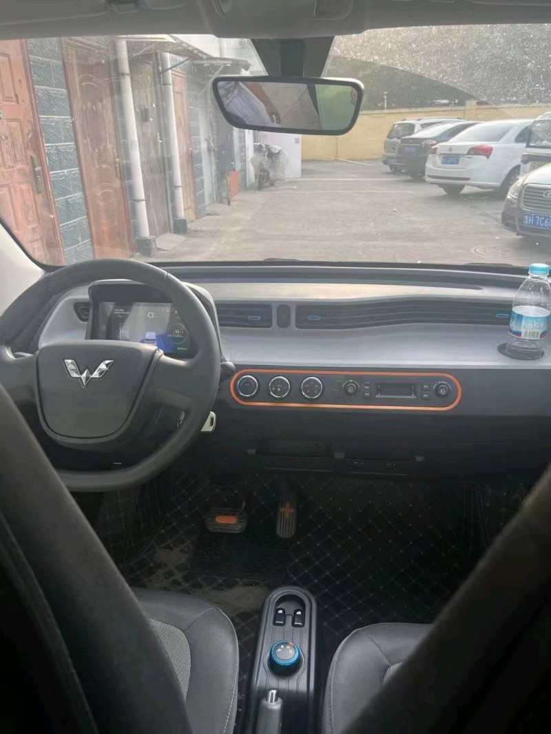 東營22年五菱汽車宏光MINI EV6