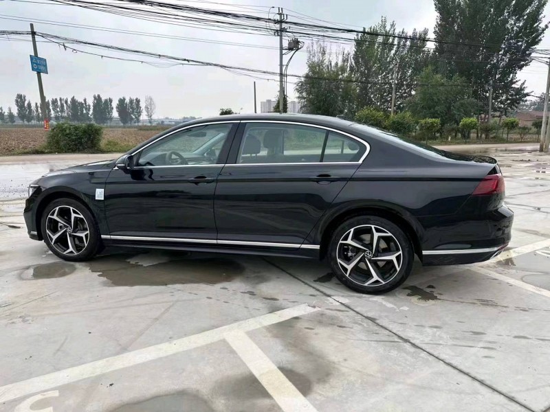 邯郸23年大众迈腾4