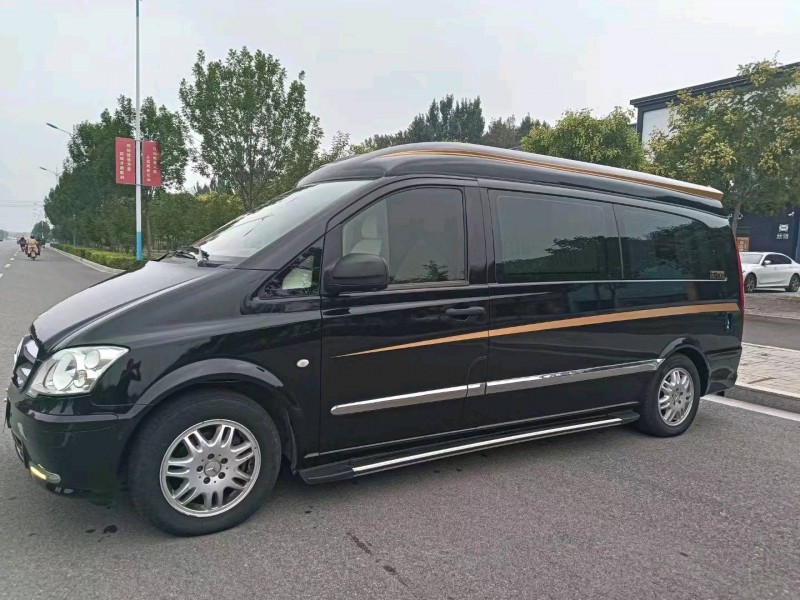 邯郸21年奔驰威霆2