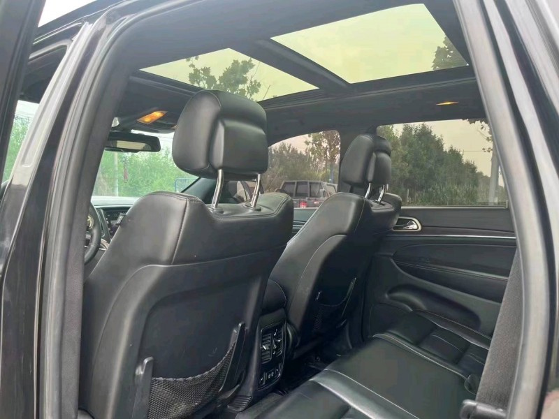 邯郸14年Jeep大切诺基6