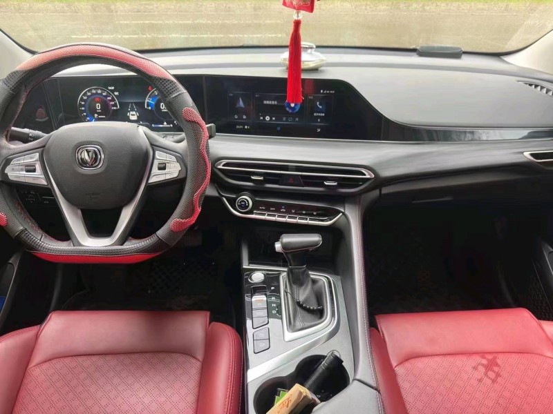 珠海21年长安汽车逸动3