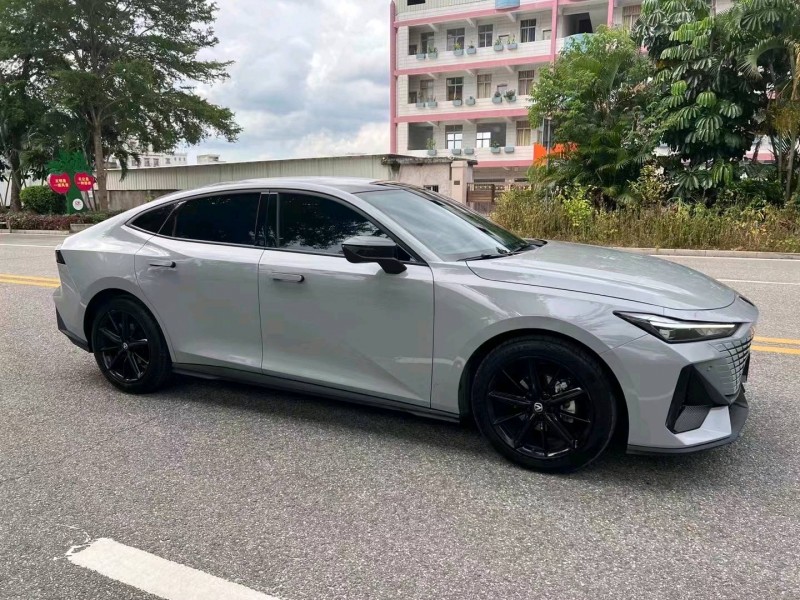 珠海22年长安汽车UNI-V2