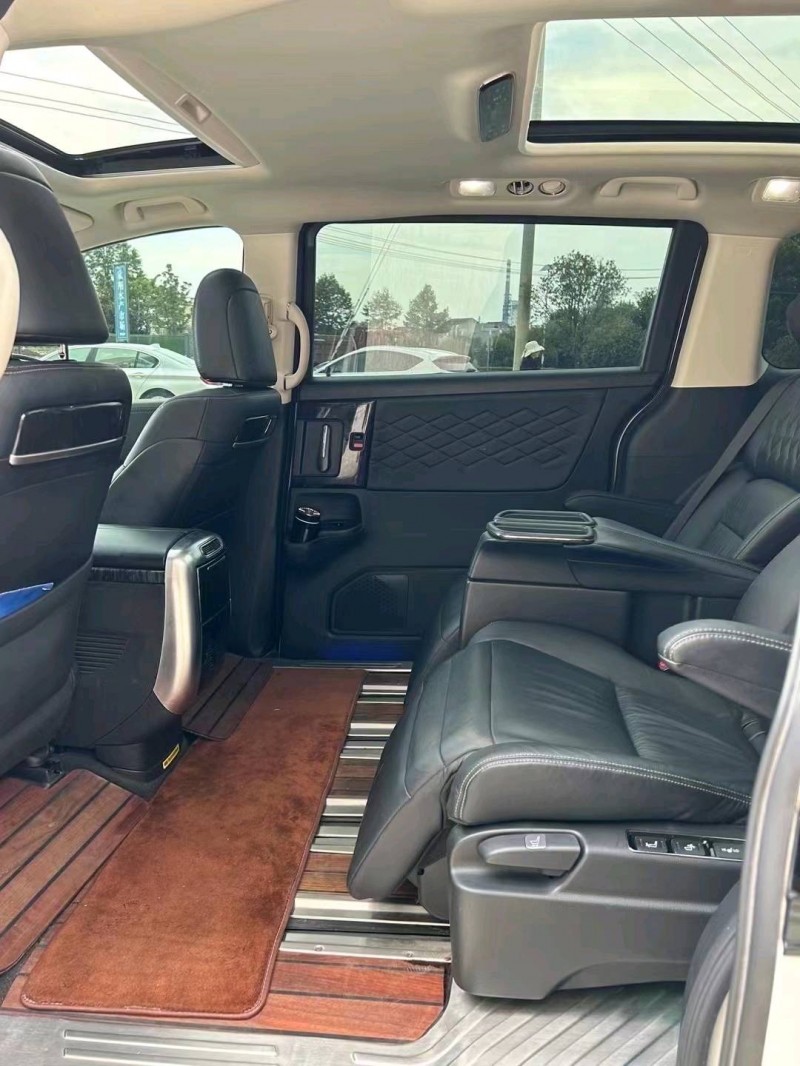 邯郸21年本田艾力绅8