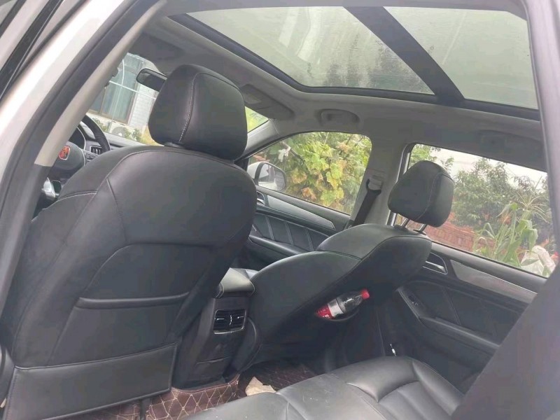 邯郸17年荣威RX53