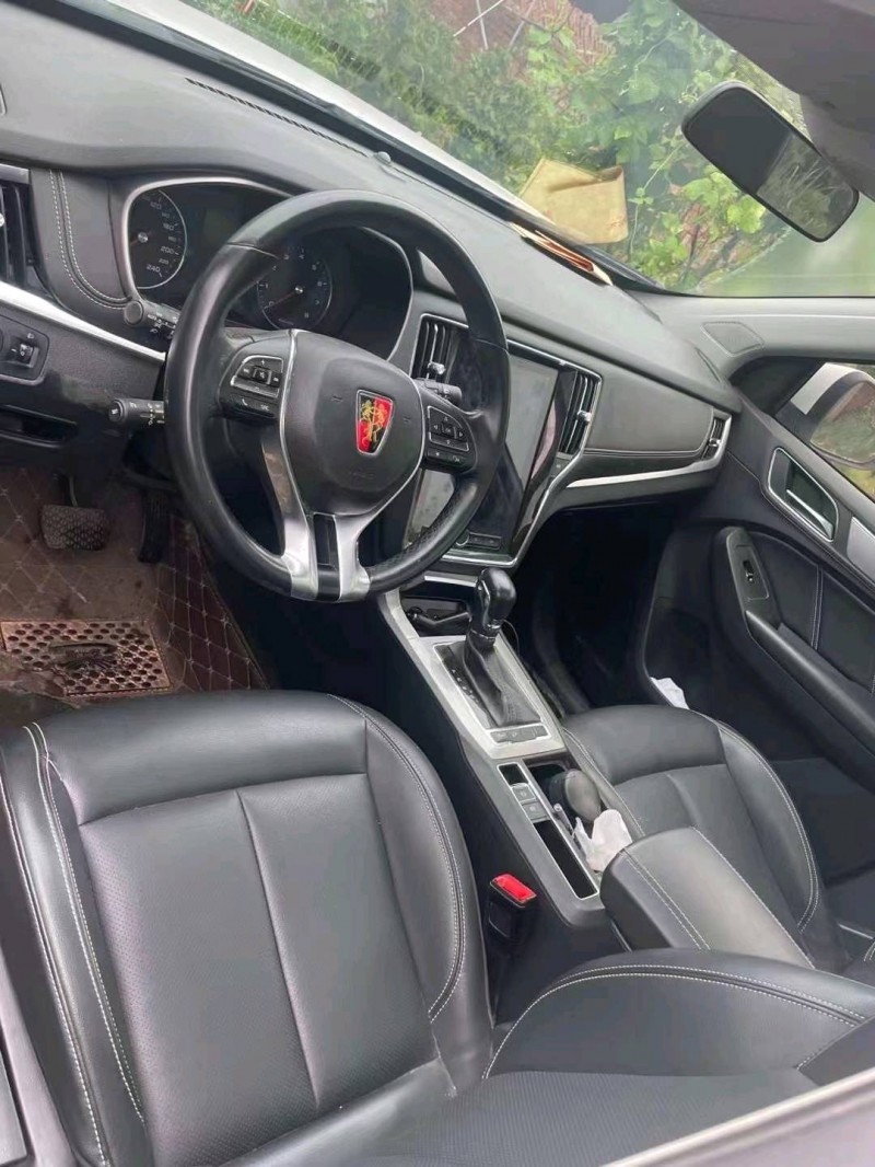 邯郸17年荣威RX54