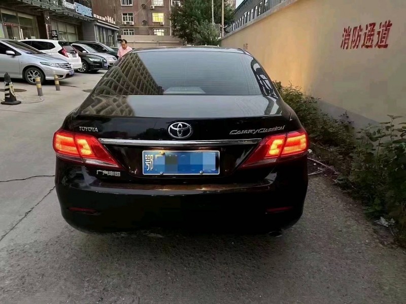 邯郸13年丰田凯美瑞5