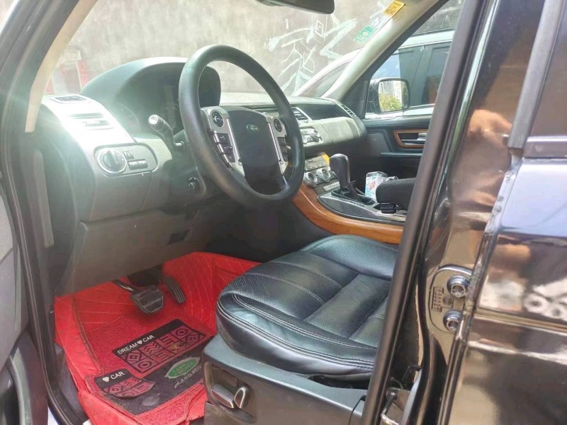 衡阳12年路虎揽胜运动3