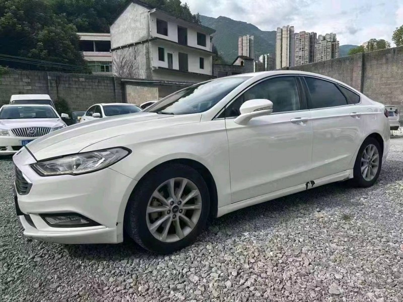 重庆18年福特蒙迪欧2