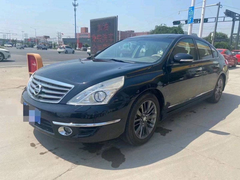 保定11年日产天籁2