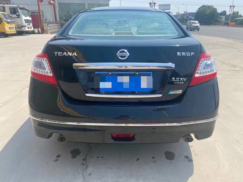 保定11年日产天籁8