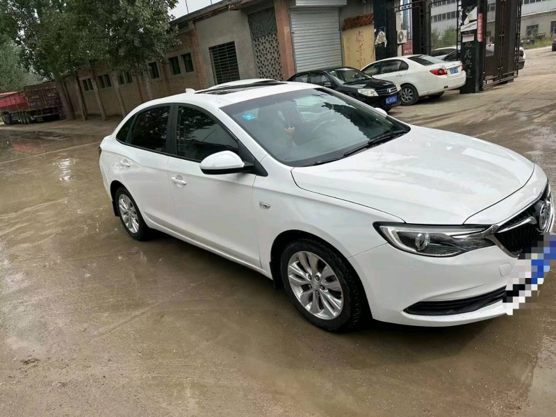 保定18年别克英朗2