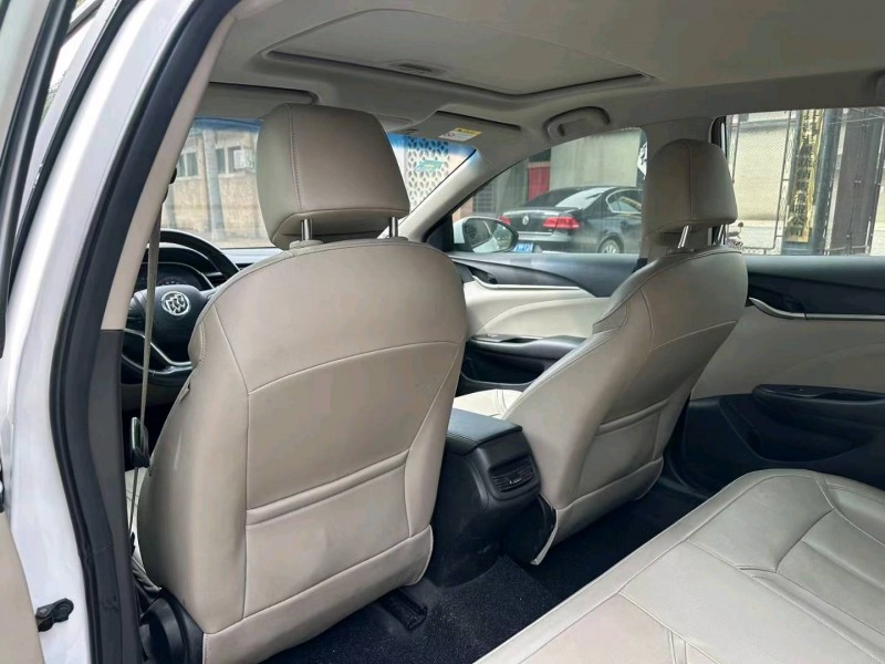 保定18年别克英朗4