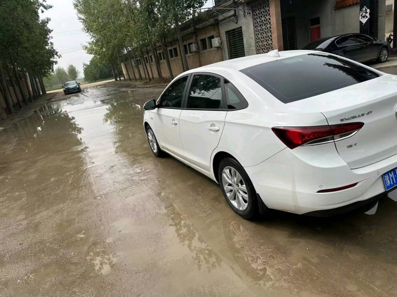 保定18年别克英朗6