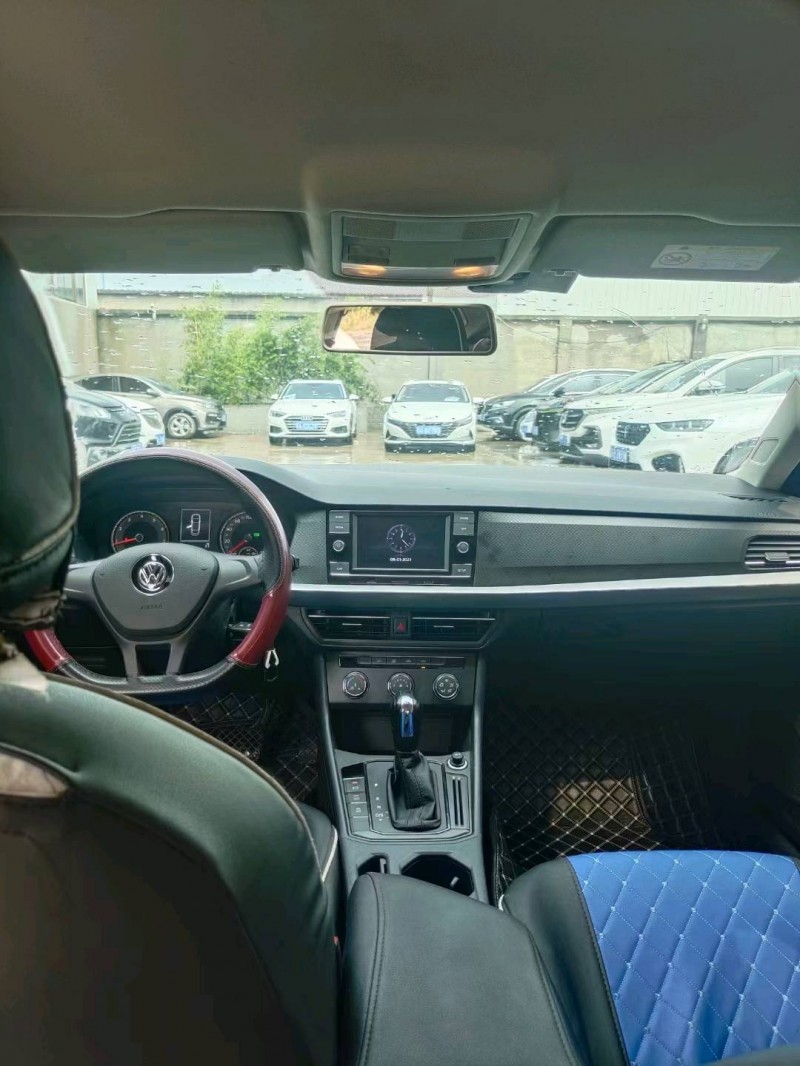 保定19年大众朗逸4