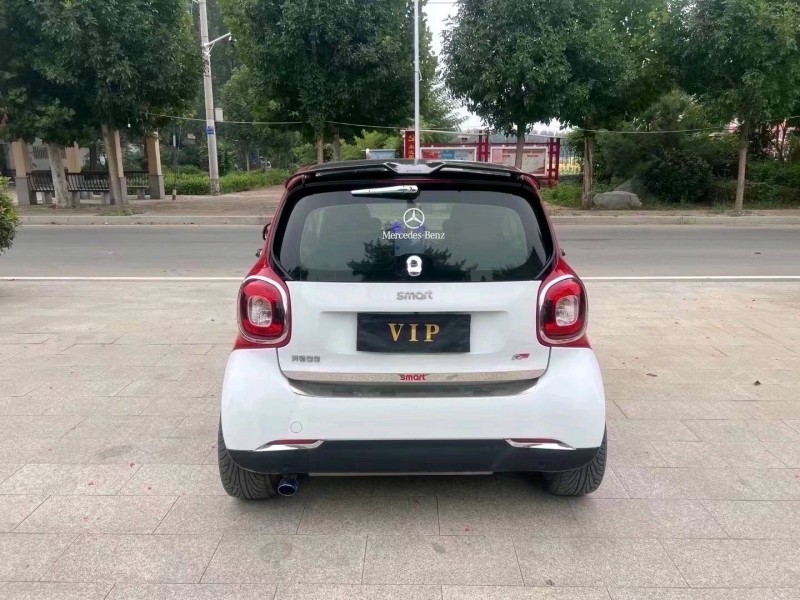 济南18年奔驰smart4