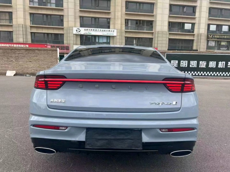 保山23年吉利星瑞2