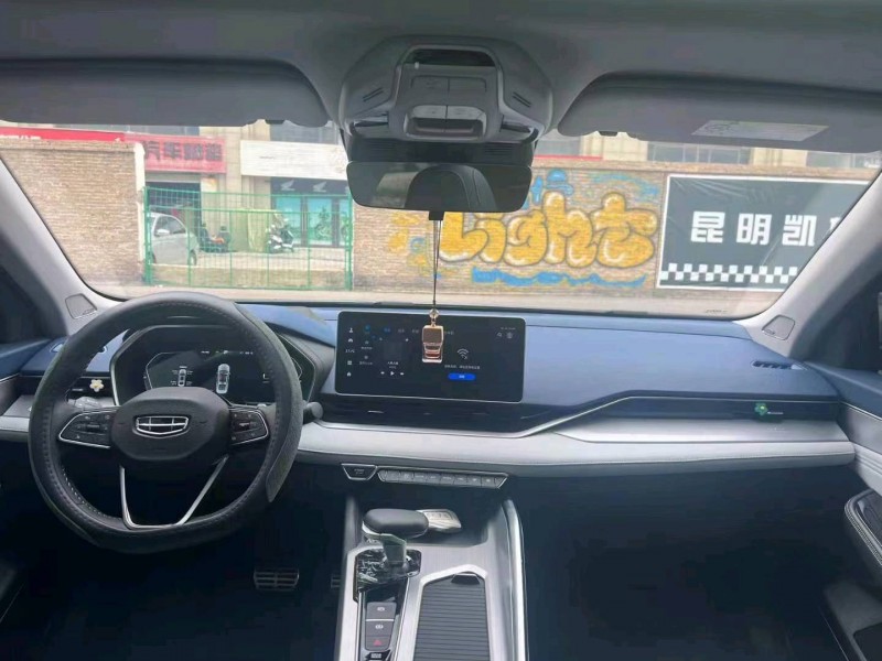 保山23年吉利星瑞8