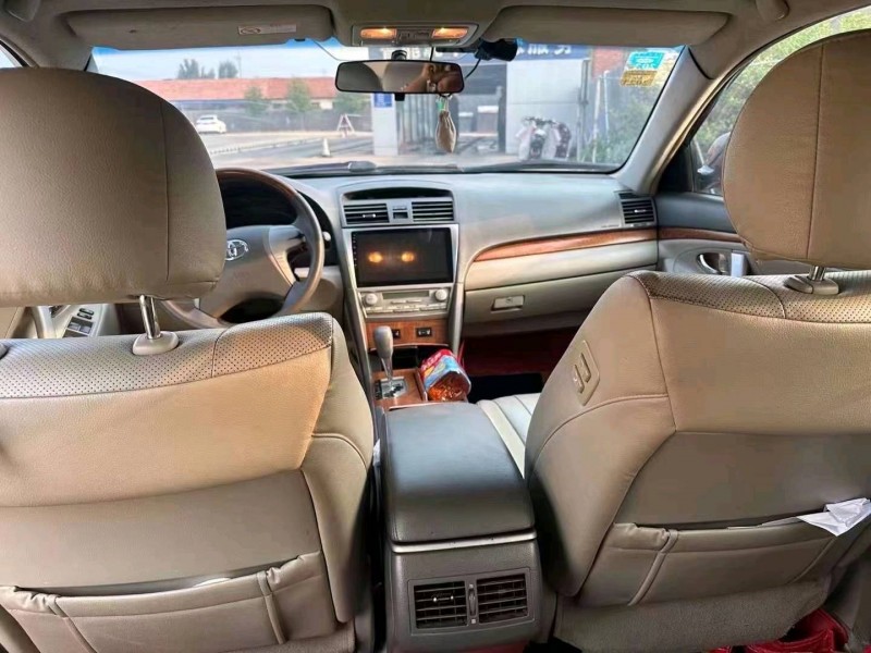 济南10年丰田凯美瑞7