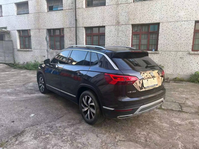 嘉兴20年大众探岳5