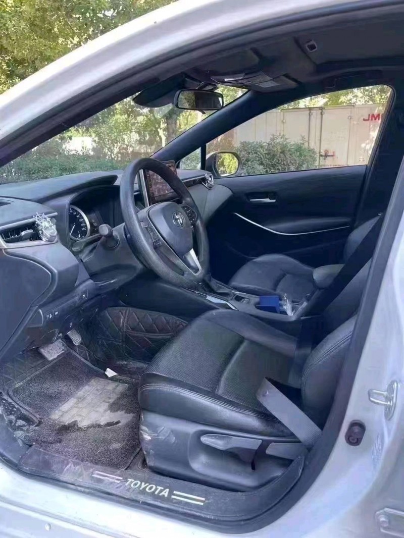 济南21年丰田雷凌8