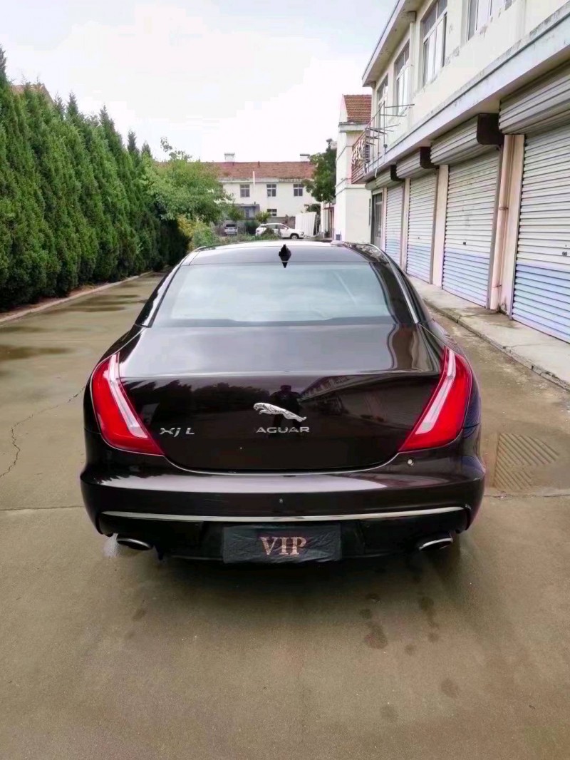 枣庄17年捷豹XJ8
