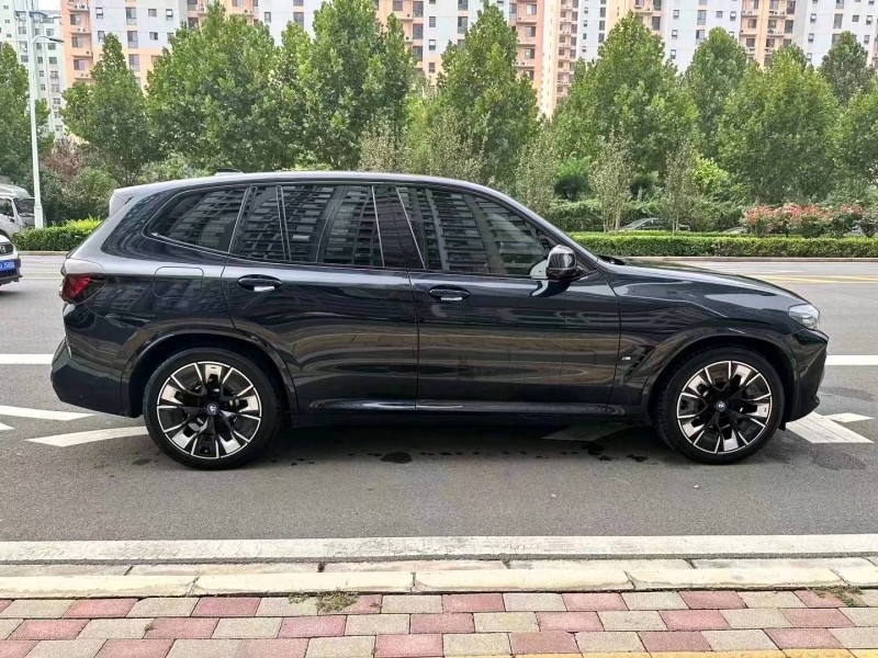 邯郸23年宝马IX32