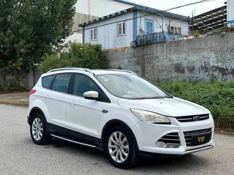 青岛14年福特翼虎3