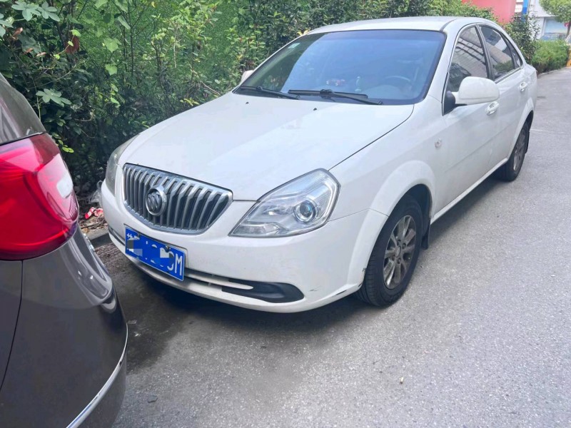 常州15年别克凯越1