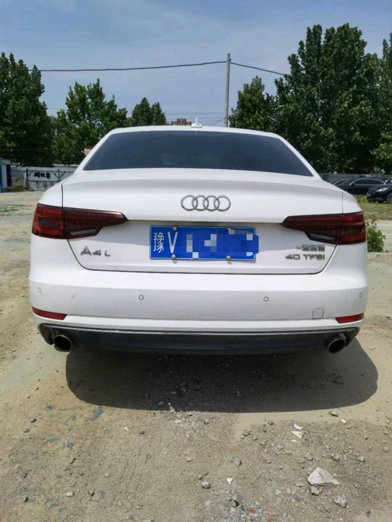 广州18年奥迪A4L9