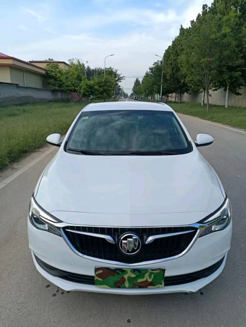 邢台19年别克英朗1