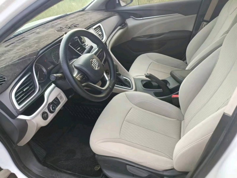 邢台19年别克英朗5