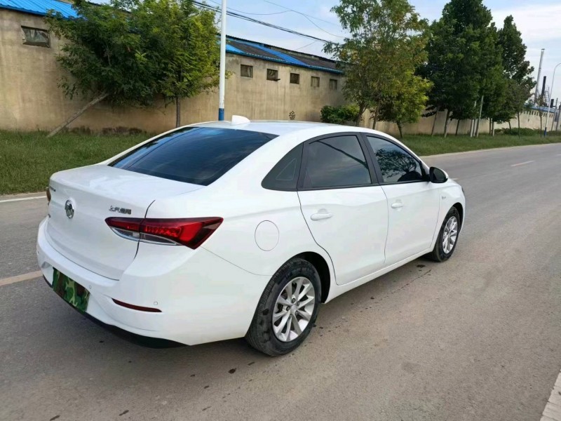 邢台19年别克英朗8